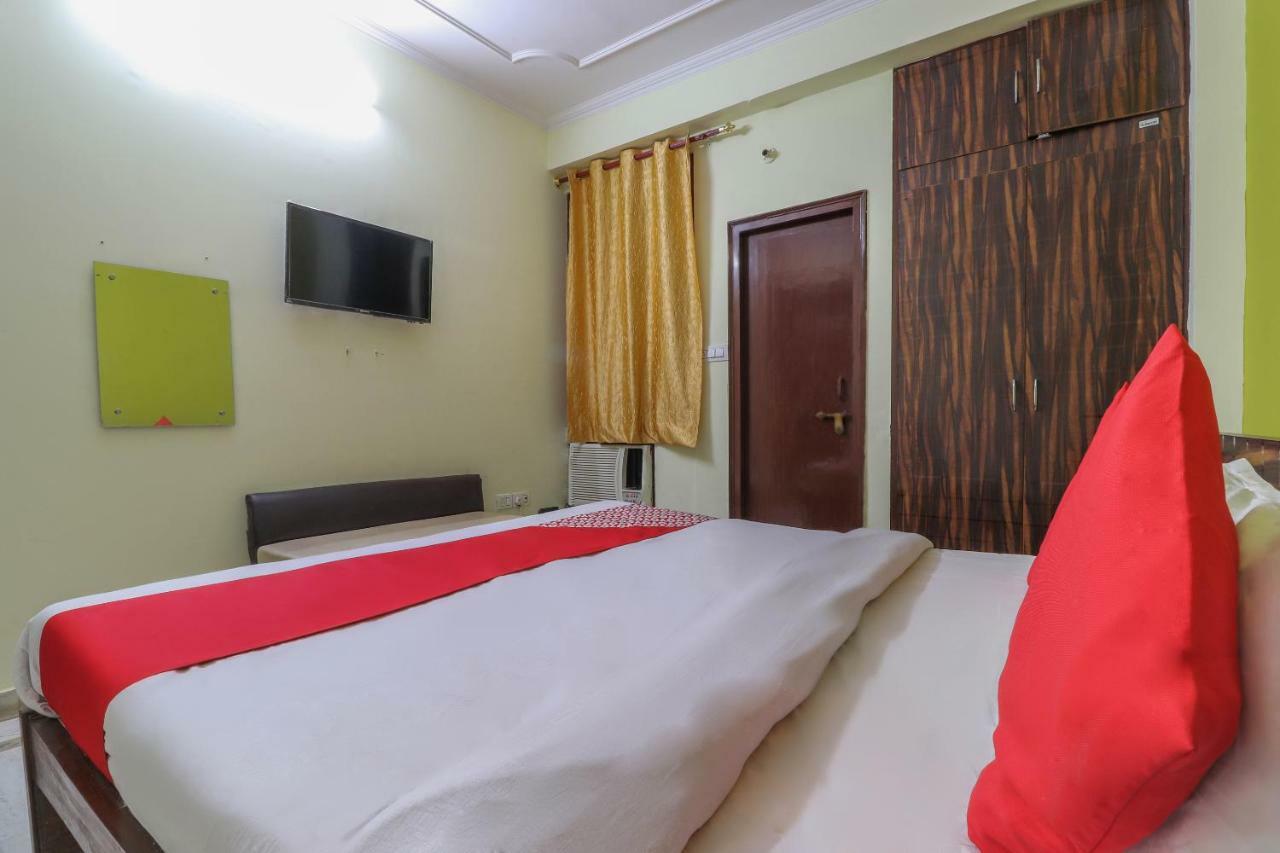 Hotel Oyo 60027 Hotel Paradise Inn 3*