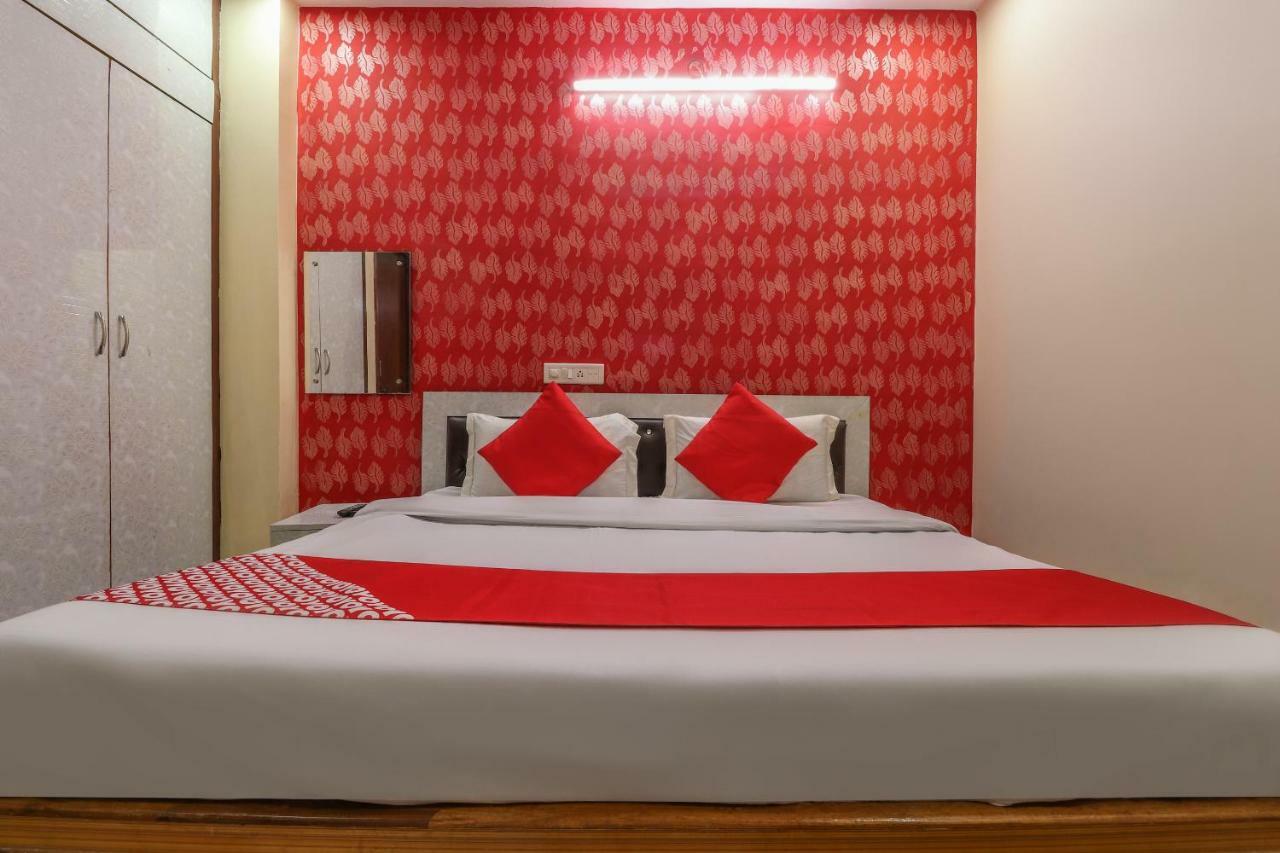 Oyo 60027 Hotel Paradise Inn Hotel 3*
