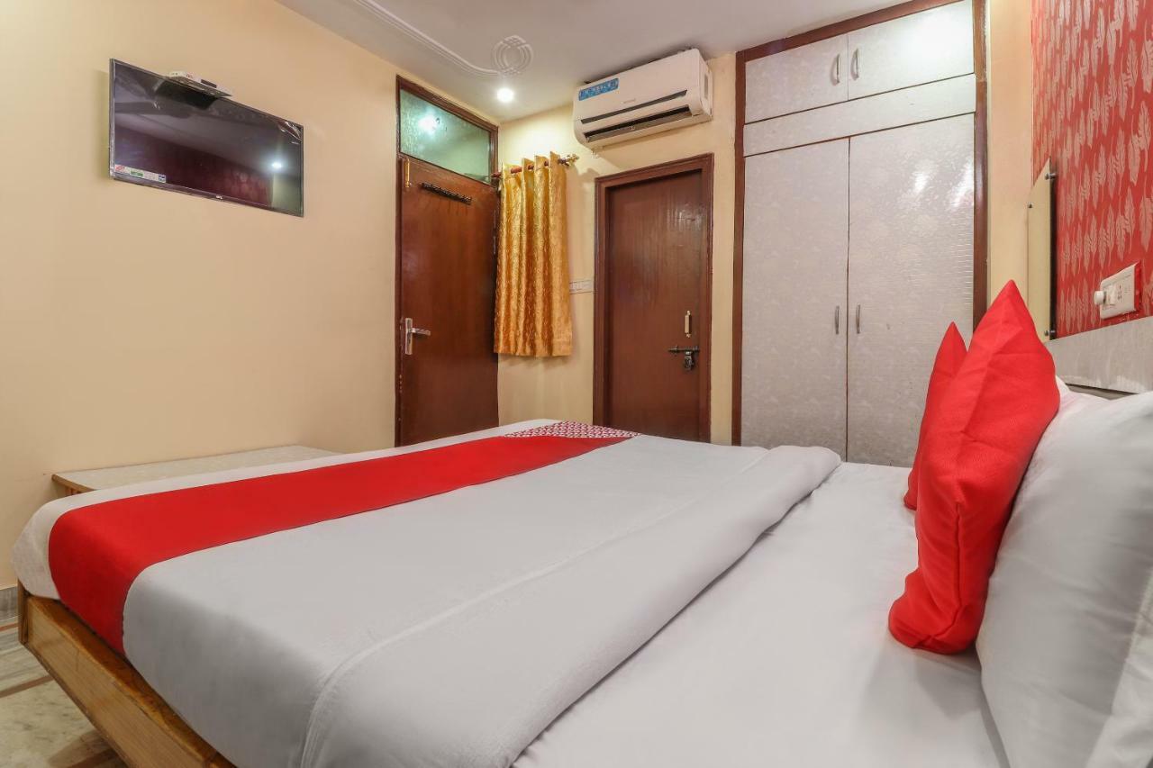 Oyo 60027 Hotel Paradise Inn 3* Chinhat