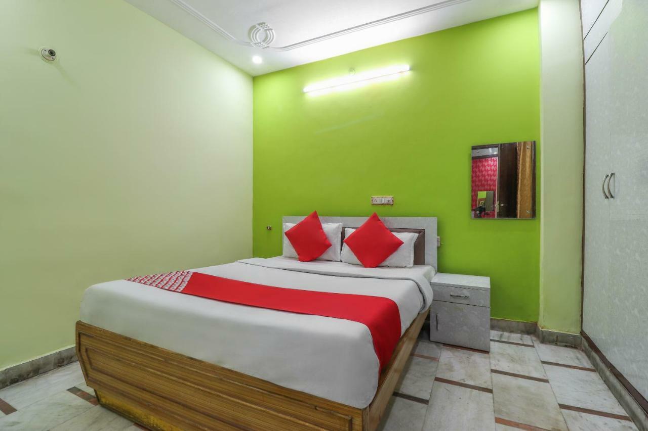 Oyo 60027 Hotel Paradise Inn Hotel Chinhat